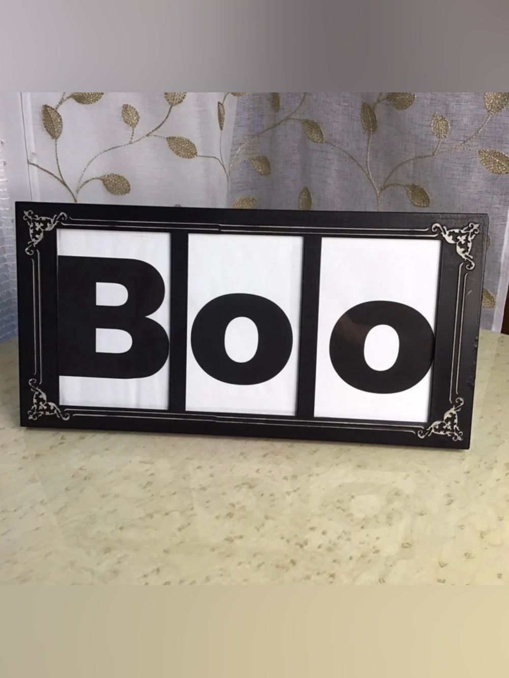 Metal Frame ‘Boo’ Halloween Spooky Haunted House Goth Sign